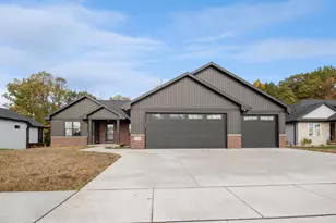 3275 Evening Star Dr, Green Bay, WI 54311 - Photo 1