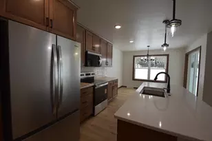 1020 Pinecrest Rd, Green Bay, WI 54313 - Photo 9