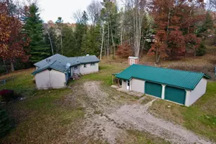 10869 Randall Ln, Suring, WI 54174 - Photo 13