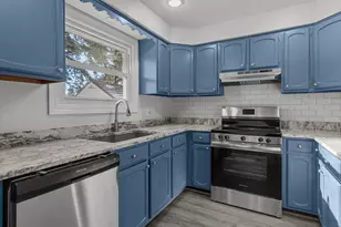 701 E Longview Dr, Appleton, WI 54911 - Photo 9