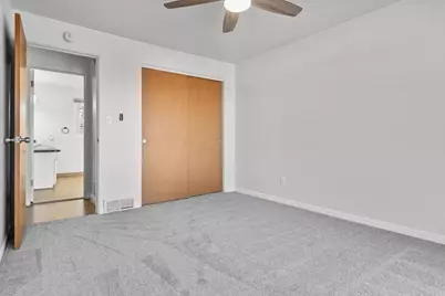 701 E Longview Drive, Appleton, WI 54911 - Photo 15