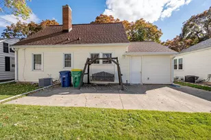 1128 Marquette Ave, Green Bay, WI 54304 - Photo 7
