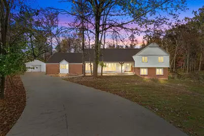 11 Hilltop Court, Appleton, WI 54914 - Photo 1