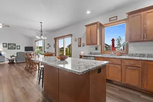 810 Whisper Falls Ln, Menasha, WI 54952 - Photo 15