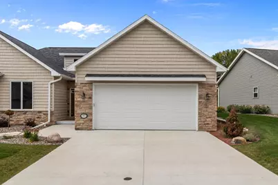 810 Whisper Falls Lane, Menasha, WI 54952 - Photo 33