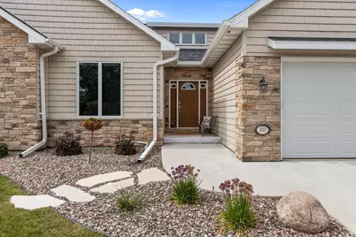 810 Whisper Falls Lane, Menasha, WI 54952 - Photo 3