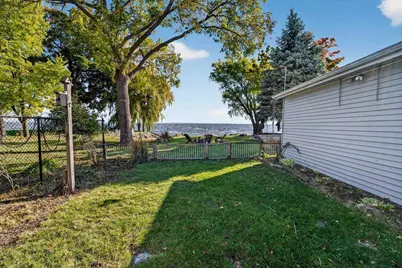 316 Shorelane Street, Oshkosh, WI 54901 - Photo 31