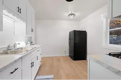 1338 Berner Street, Green Bay, WI 54302 - Photo 11