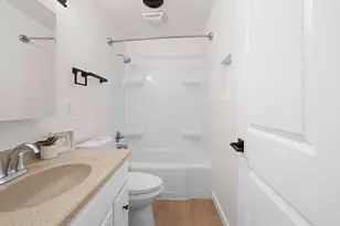 1338 Berner St, Green Bay, WI 54302 - Photo 15