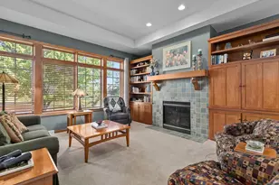 924 E Pondview Ct, Appleton, WI 54913 - Photo 11