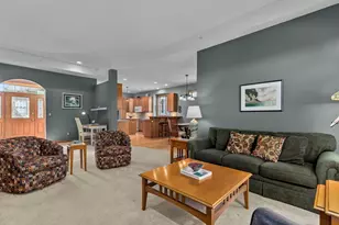 924 E Pondview Ct, Appleton, WI 54913 - Photo 13