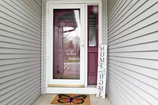 702 Carol Ln, Pulaski, WI 54162 - Photo 47