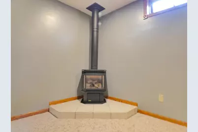 702 Carol Lane, Pulaski, WI 54162 - Photo 39