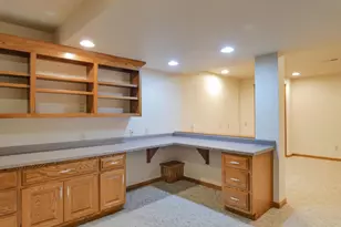 702 Carol Ln, Pulaski, WI 54162 - Photo 31