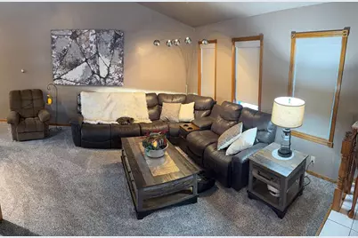 702 Carol Lane, Pulaski, WI 54162 - Photo 7