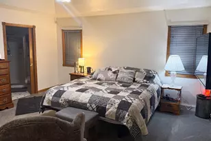 702 Carol Ln, Pulaski, WI 54162 - Photo 9