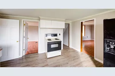 609 W 4th Avenue, Oshkosh, WI 54902 - Photo 13