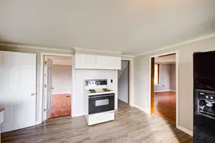 609 W 4th Ave, Oshkosh, WI 54902 - Photo 13