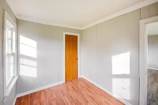 609 W 4th Ave, Oshkosh, WI 54902 - Photo 17