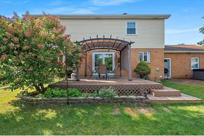 876 W 19th Avenue, Oshkosh, WI 54902 - Photo 51
