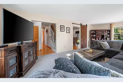 876 W 19th Avenue, Oshkosh, WI 54902 - Photo 11