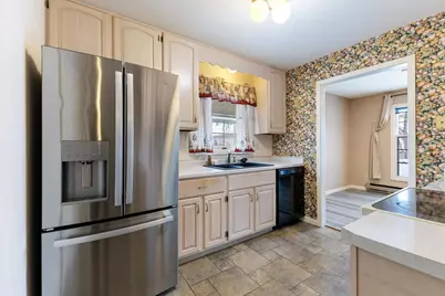 2376 Wisconsin Street, Oshkosh, WI 54901 - Photo 9