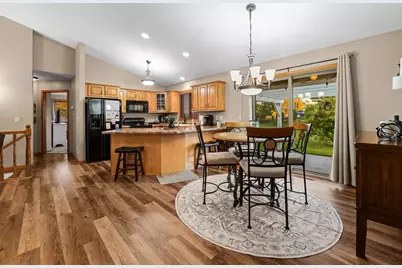 1390 Willow Bend Lane, Oshkosh, WI 54904 - Photo 3