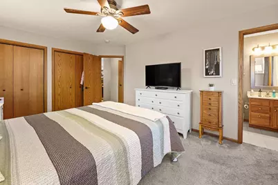 1390 Willow Bend Lane, Oshkosh, WI 54904 - Photo 9