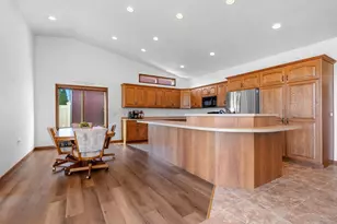 3341 Mockingbird Way, Oshkosh, WI 54904 - Photo 17