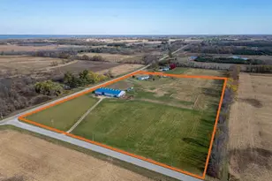 9037 County Rd D, Winneconne, WI 54986 - Photo 3