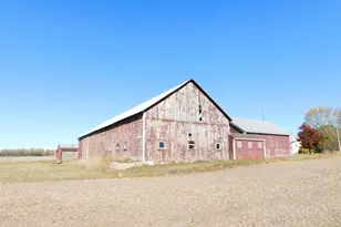 N8621 Wolf River Dr, Algoma, WI 54201 - Photo 7