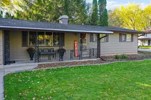 2255 Winwood Dr, Appleton, WI 54915 - Photo 3