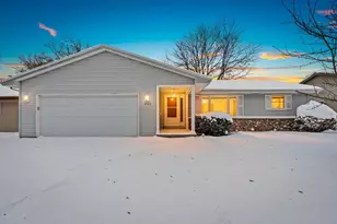 2405 N Erb St, Appleton, WI 54911 - Photo 45