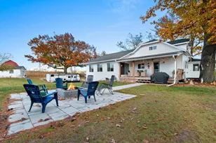 661 N Main St, Oconto Falls, WI 54154 - Photo 5