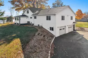 661 N Main St, Oconto Falls, WI 54154 - Photo 39