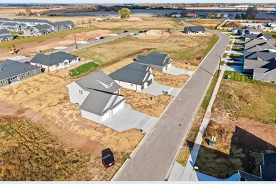 1405 Crossroads Drive, De Pere, WI 54115 - Photo 59