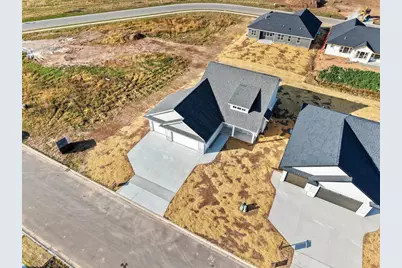 1405 Crossroads Drive, De Pere, WI 54115 - Photo 47