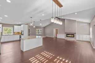 N2142 Schacht Rd, Marinette, WI 54143 - Photo 9