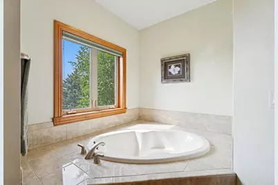 1625 Symphony Heights, Green Bay, WI 54311 - Photo 23