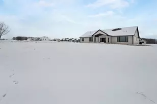 110 Beckerae Ct, Wrightstown, WI 54180 - Photo 51