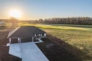 713 Royal Saint Pats Dr, Wrightstown, WI 54180 - Photo 25