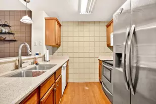 400 N Richmond St, Appleton, WI 54911 - Photo 9