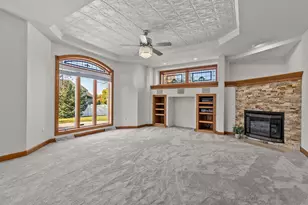 337 Forest View Rd, Oshkosh, WI 54904 - Photo 11