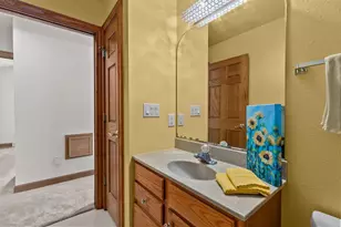 337 Forest View Rd, Oshkosh, WI 54904 - Photo 35