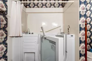 407 Woodfield Dr, Green Bay, WI 54313 - Photo 25