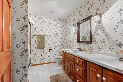 407 Woodfield Drive, Green Bay, WI 54313 - Photo 35