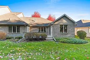 407 Woodfield Dr, Green Bay, WI 54313 - Photo 3