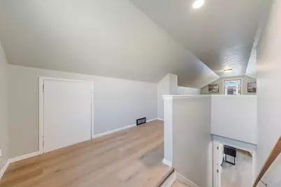 140 W Cecil Street, Neenah, WI 54956 - Photo 17