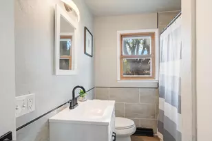 140 W Cecil St, Neenah, WI 54956 - Photo 13