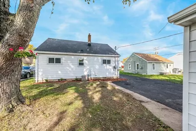 140 W Cecil Street, Neenah, WI 54956 - Photo 33